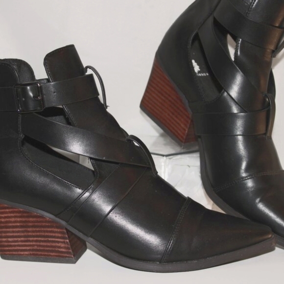Yellowbox Strappy Black Booties medium‎ heel Size 8 - Picture 2 of 8